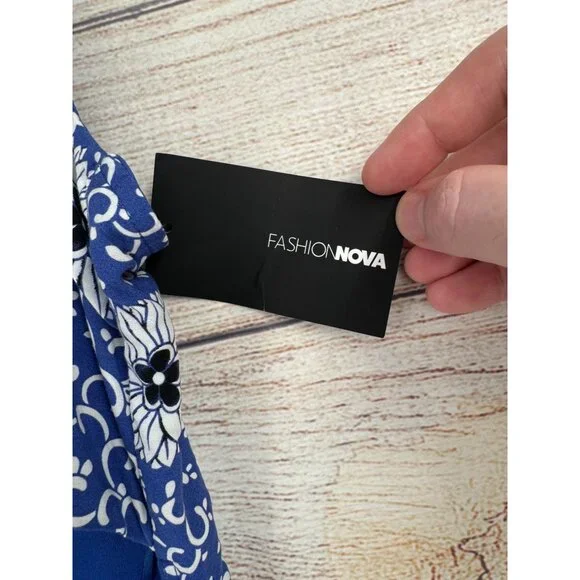 Fashion‎ Nova Bohemian Luxury Cut Out Jumpsuit Women's Size M Blue/White NEW - Picture 7 of 10